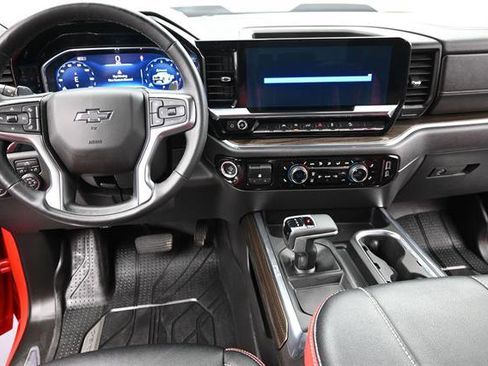 Used 2024 Chevrolet Silverado 1500 LT Trail Boss AWD/4WD image 15