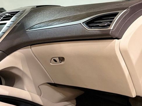 Used 2020 Lincoln MKZ Reserve w/ Elements Package image 44