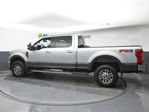 Used 2019 Ford F350 Lariat image 19