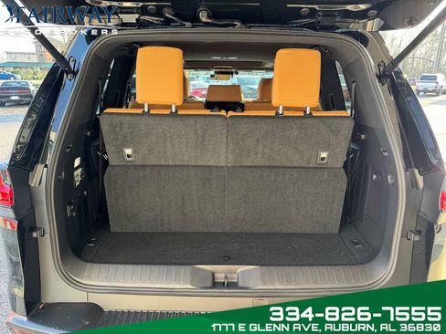 Used 2025 Lexus LX 600 4WD w/ Accessory Package (2T) image 29