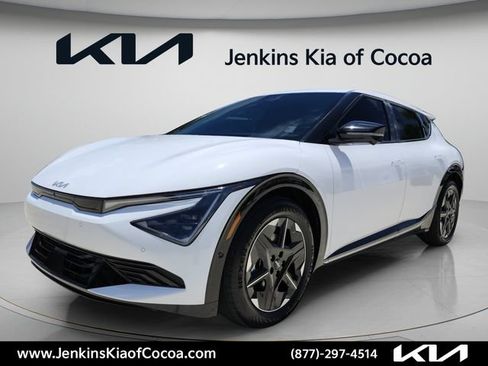 New 2026 Kia EV6 Wind AWD/4WD image 10
