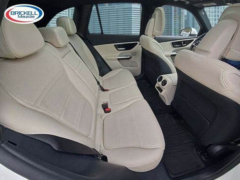 Used 2023 Mercedes-Benz GLC 300 image 7