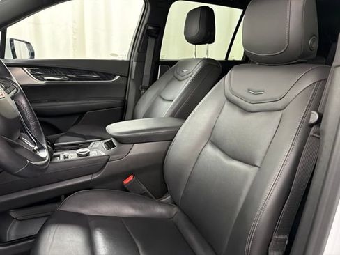 Used 2024 Cadillac XT6 Premium Luxury AWD/4WD image 9
