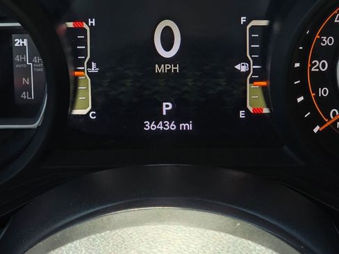 Used 2024 Jeep Wrangler Unlimited Rubicon image 30