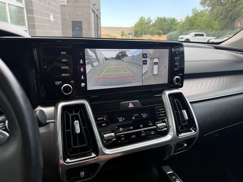 Used 2022 Kia Sorento SX AWD/4WD image 25
