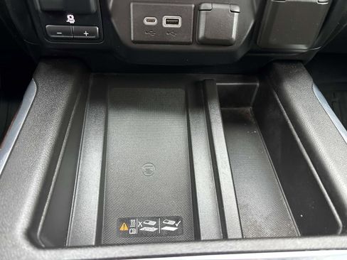 Used 2020 GMC Sierra 2500 Denali w/ Denali Ultimate Package image 30