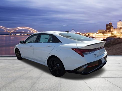 New 2026 Hyundai Elantra SEL Sport FWD image 3