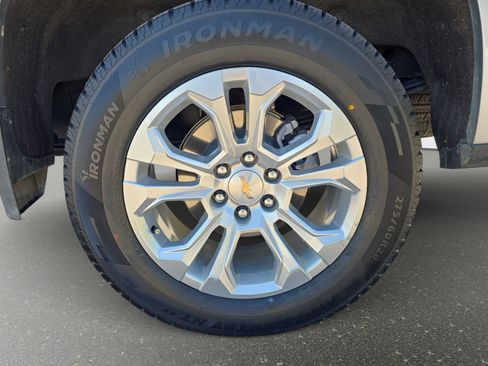 Used 2024 Chevrolet Silverado 1500 LTZ w/ LTZ Premium Package image 33