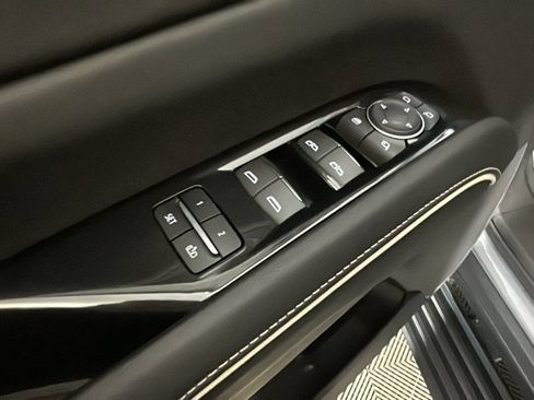 Used 2023 Cadillac Escalade Sport Platinum w/ LPO, ONYX Package AWD/4WD image 13
