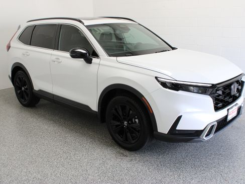 Used 2025 Honda CR-V Sport Touring image 4