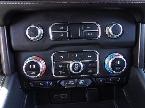 Certified 2023 GMC Yukon XL AT4 w/ Technology Package AWD/4WD image 22