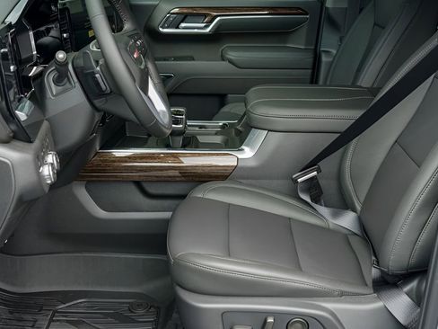 New 2026 GMC Sierra 1500 Elevation w/ Elevation Premium Package AWD/4WD image 10