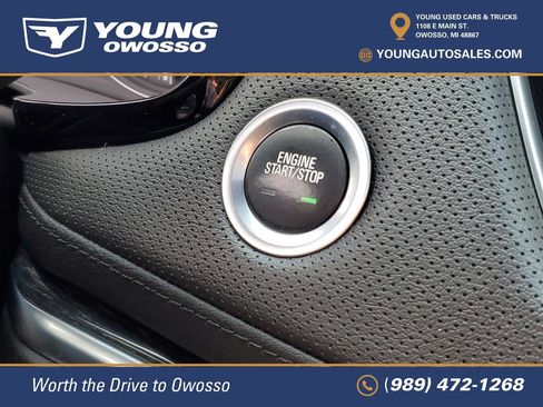 Used 2024 Cadillac XT5 Premium Luxury w/ Technology Package AWD/4WD image 17