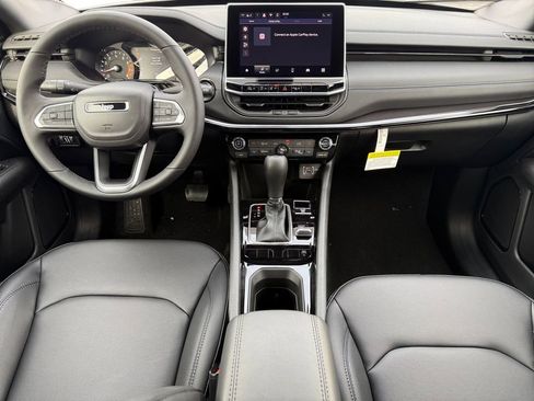 New 2026 Jeep Compass Limited image 10