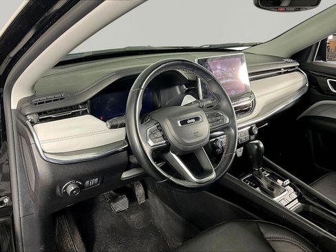 Used 2022 Jeep Compass Limited w/ Elite Group AWD/4WD image 17