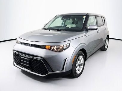 Used 2023 Kia Soul LX w/ LX Technology Package