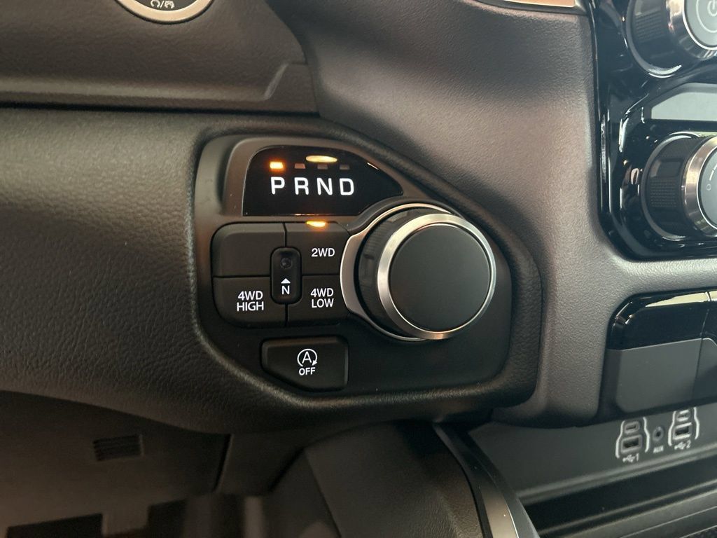 New 2025 RAM 1500 Tradesman AWD/4WD image 9