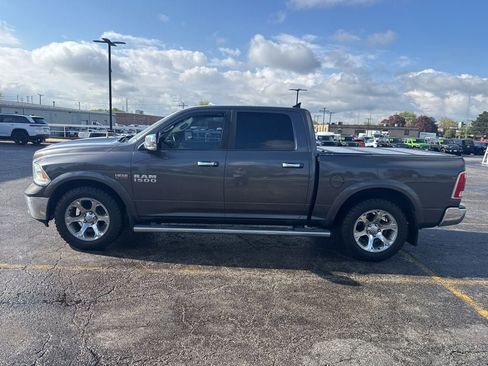 Used 2015 RAM 1500 Laramie w/ Convenience Group AWD/4WD image 2