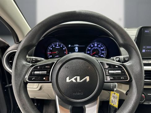 Used 2022 Kia Forte LXS FWD image 22