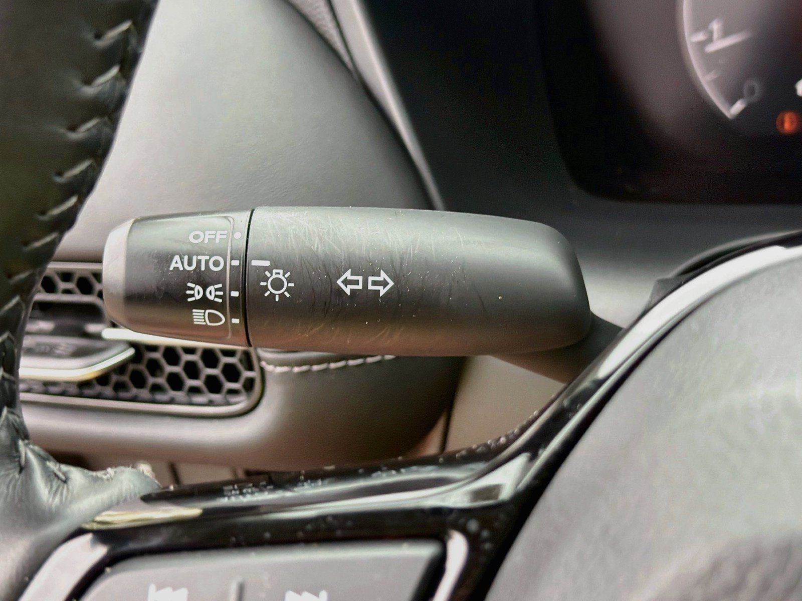 Used 2025 Honda HR-V EX-L image 20