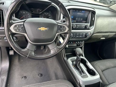 Used 2022 Chevrolet Colorado LT w/ Safety Package AWD/4WD image 25