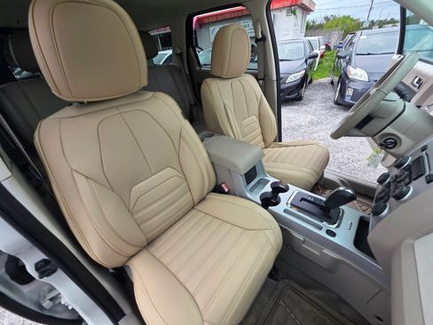 Used 2010 Mercury Mariner Premier FWD image 20