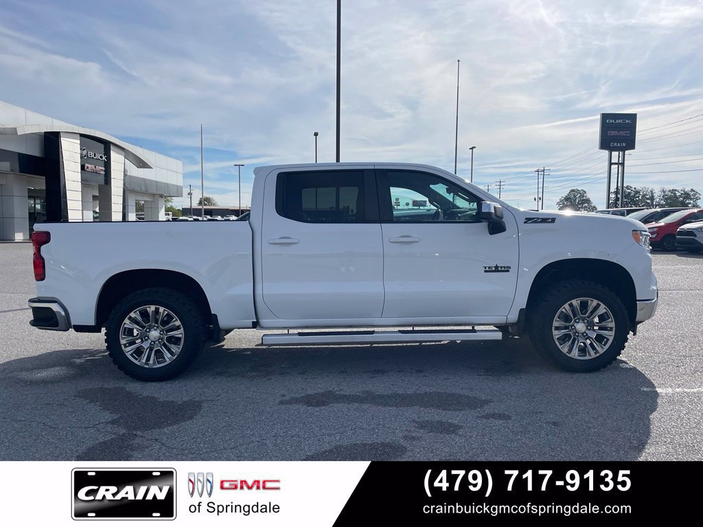 Used 2022 Chevrolet Silverado 1500 LT AWD/4WD image 7