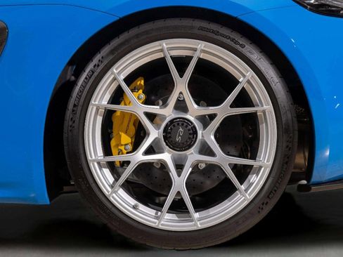 Used 2024 Porsche 718 Cayman GT4 RS image 18