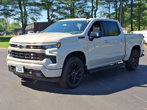New 2026 Chevrolet Silverado 1500 RST w/ Dark Appearance Package AWD/4WD image 10