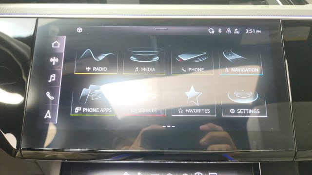 Used 2024 Audi Q8 e-tron Prestige AWD/4WD image 66