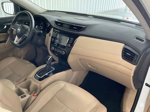 Used 2020 Nissan Rogue SL w/ Premium Package FWD image 25