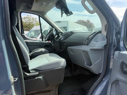 Used 2019 Ford Transit 250 148 High Roof Extended RWD image 7