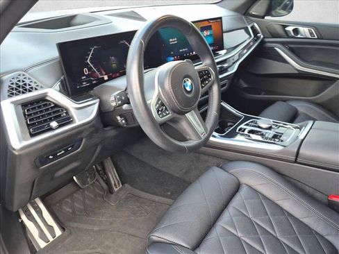 Used 2024 BMW X5 xDrive40i w/ M Sport Package AWD/4WD image 2