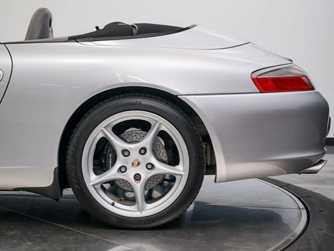 Used 2003 Porsche 911 Cabriolet image 23