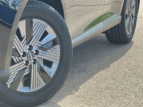 New 2025 Nissan Murano SL image 3