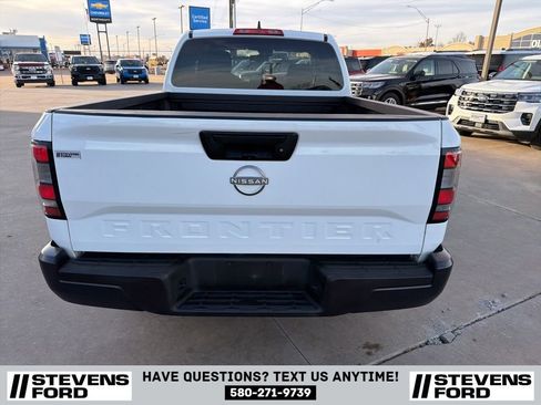 Used 2023 Nissan Frontier S image 5