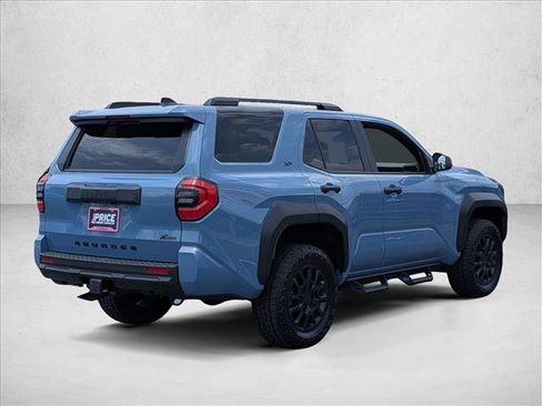 Used 2026 Toyota 4Runner SR5 AWD/4WD image 5