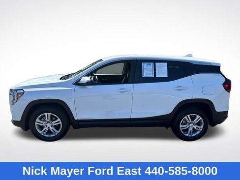 Used 2024 GMC Terrain SLE AWD/4WD image 4