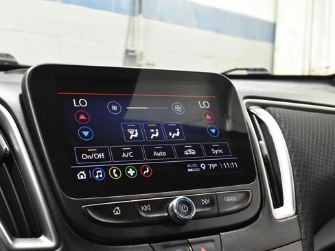 Used 2024 Chevrolet Malibu LT FWD image 15