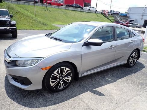 Used 2016 Honda Civic EX-L image 2