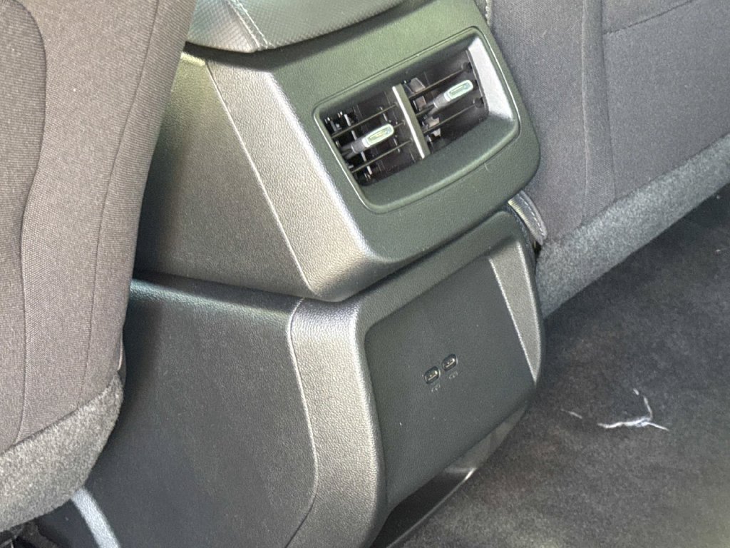 Used 2026 Chevrolet Equinox EV LT FWD image 15