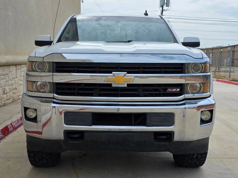 Used 2015 Chevrolet Silverado 2500 LT w/ LT Convenience Package AWD/4WD image 9