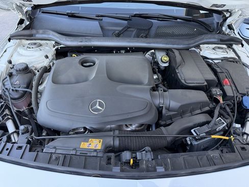 Used 2019 Mercedes-Benz GLA 250 4MATIC image 14