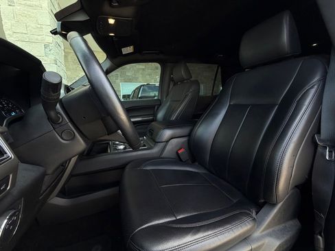 Used 2021 Ford Expedition XLT RWD image 6