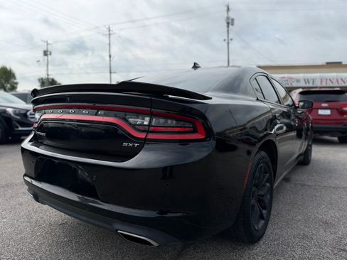 Used 2015 Dodge Charger SXT w/ Plus Group RWD image 5