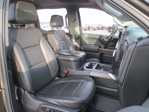 Used 2019 GMC Sierra 1500 Denali w/ Denali Ultimate Package image 25