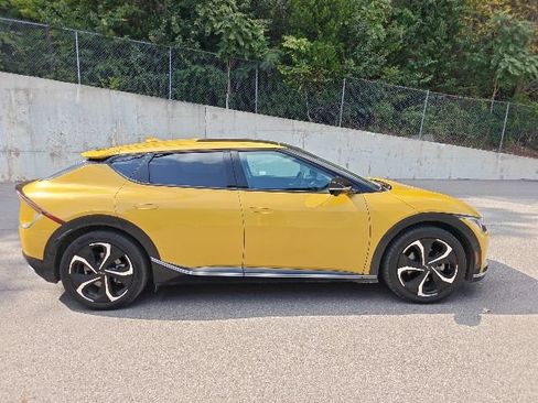 Used 2022 Kia EV6 GT-Line w/ First Edition Package AWD/4WD image 2
