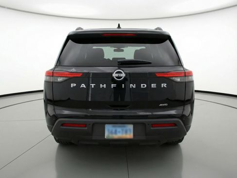 Used 2025 Nissan Pathfinder SV image 7