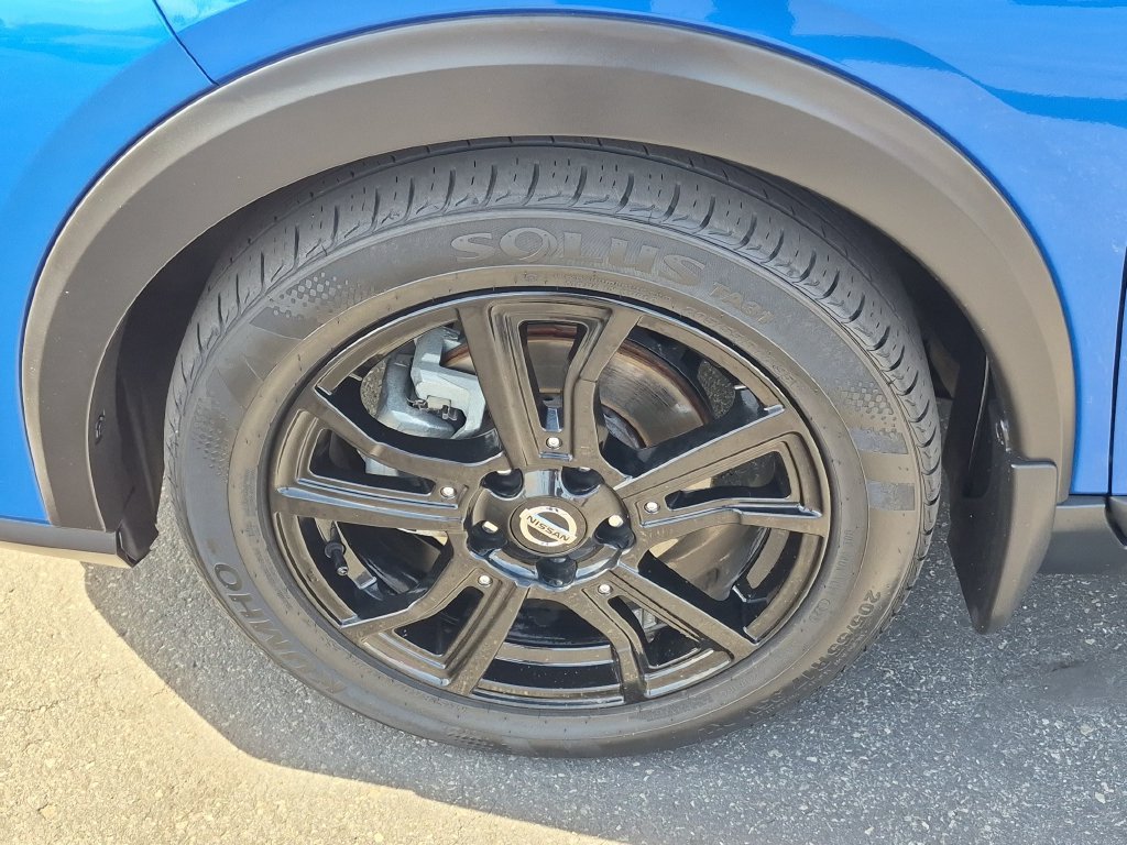 Used 2021 Nissan Kicks SR w/ Exterior Package FWD image 10