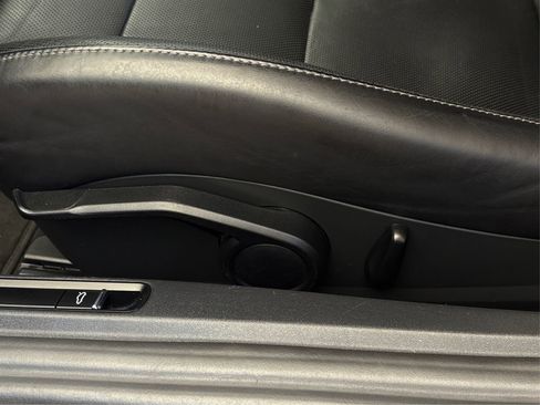 Used 2021 Porsche 718 Boxster image 25